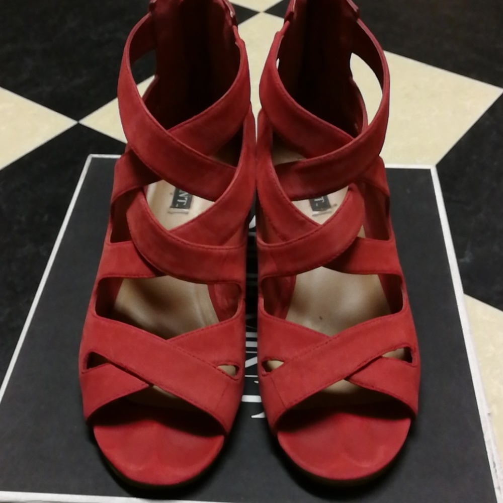 SHOEMINT strappy wedge sandal